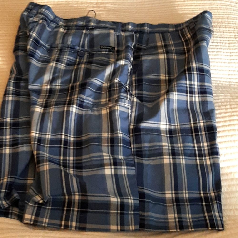 BURNSIDE COTTON  Cargo Blue Plaid Shorts 38‎ New/Tags